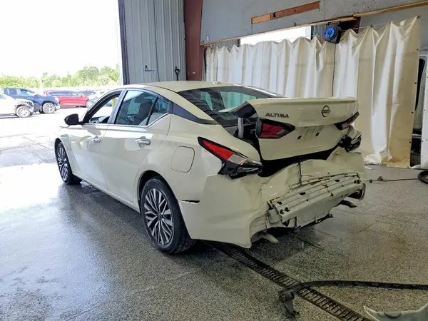 1N4BL4DV2SN353624 2025 NISSAN ALTIMA - Image 2