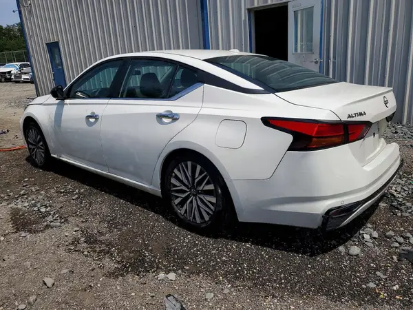 1N4BL4DV2SN353994 2025 NISSAN ALTIMA - Image 2