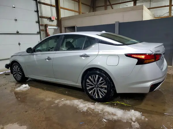 1N4BL4DV2SN363702 2025 NISSAN ALTIMA - Image 2