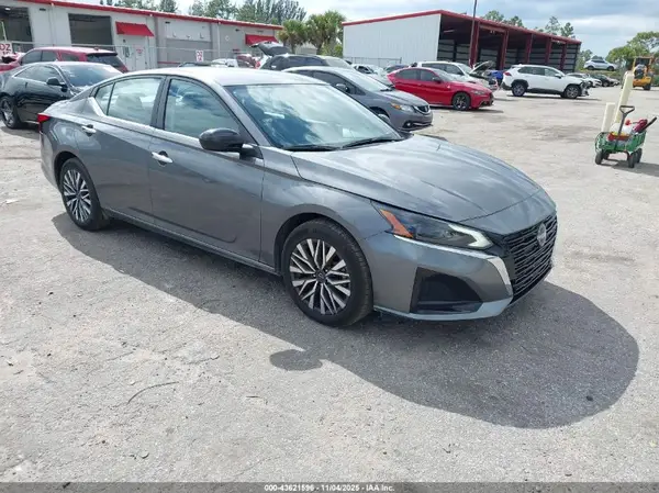 1N4BL4DV2SN366969 2025 NISSAN ALTIMA - Image 1