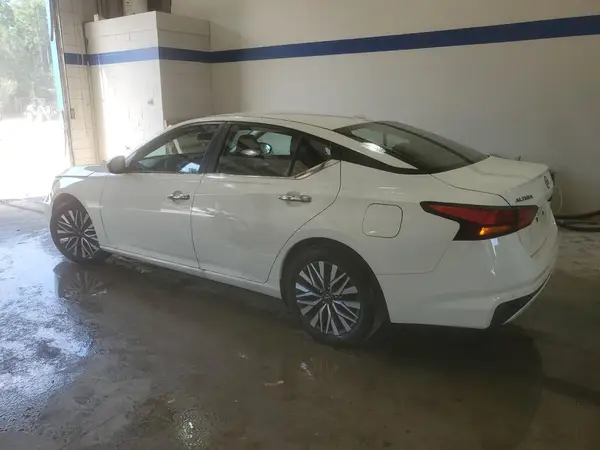 1N4BL4DV2SN371041 2025 NISSAN ALTIMA - Image 2