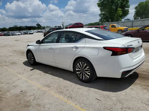 1N4BL4DV2SN372044 2025 NISSAN ALTIMA - Image 2