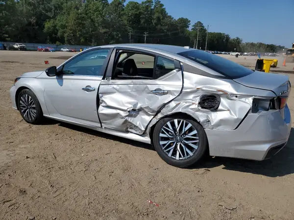 1N4BL4DV2SN377874 2025 NISSAN ALTIMA - Image 2