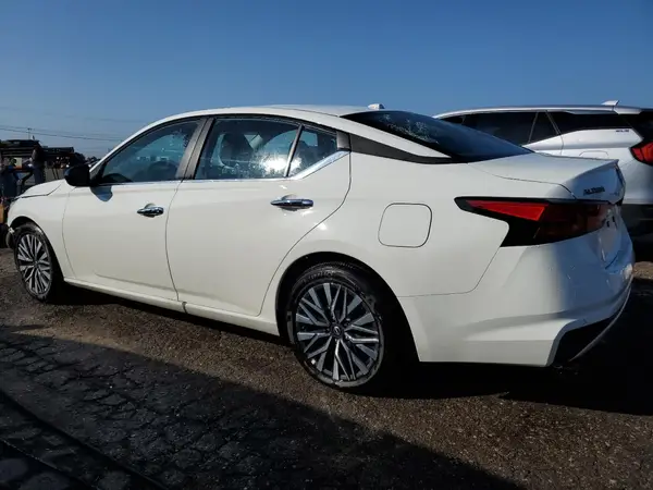 1N4BL4DV2SN379687 2025 NISSAN ALTIMA - Image 2