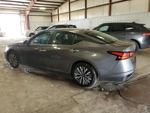 1N4BL4DV2SN381617 2025 NISSAN ALTIMA - Image 2