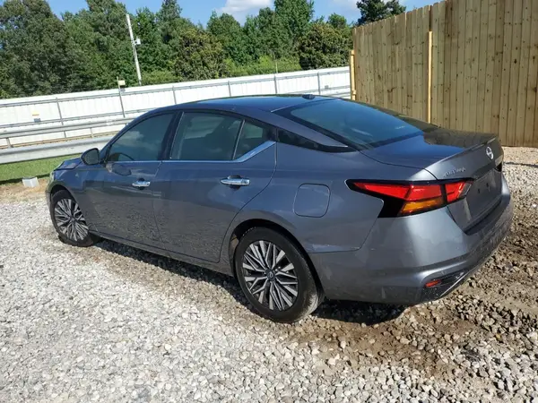 1N4BL4DV2SN388552 2025 NISSAN ALTIMA - Image 2