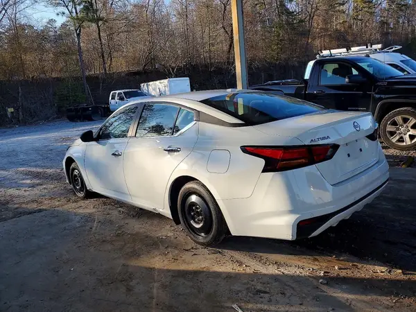 1N4BL4DV2SN393475 2025 NISSAN ALTIMA - Image 2