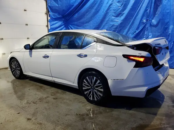 1N4BL4DV2SN394450 2025 NISSAN ALTIMA - Image 2