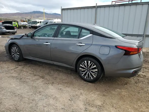 1N4BL4DV2SN395744 2025 NISSAN ALTIMA - Image 2