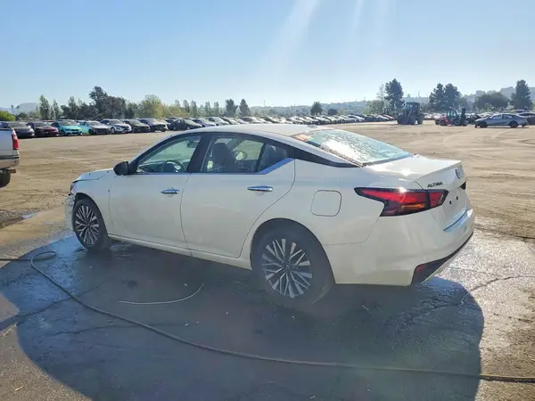 1N4BL4DV2SN399129 2025 NISSAN ALTIMA - Image 2