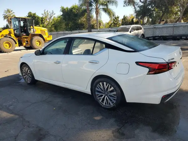 1N4BL4DV2SN401249 2025 NISSAN ALTIMA - Image 2