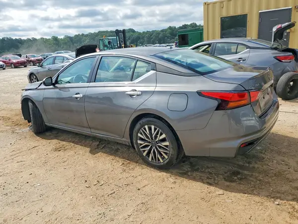 1N4BL4DV2SN403731 2025 NISSAN ALTIMA - Image 2