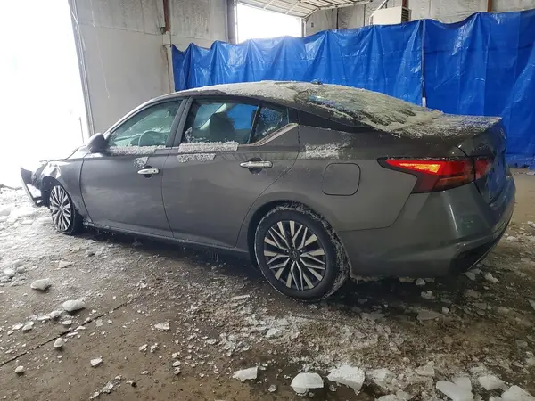 1N4BL4DV2SN404670 2025 NISSAN ALTIMA - Image 2