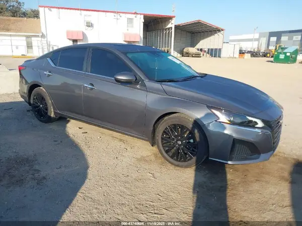 1N4BL4DV2SN413434 2025 NISSAN ALTIMA - Image 1