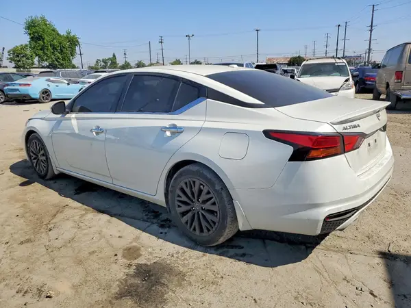 1N4BL4DV2SN413577 2025 NISSAN ALTIMA - Image 2