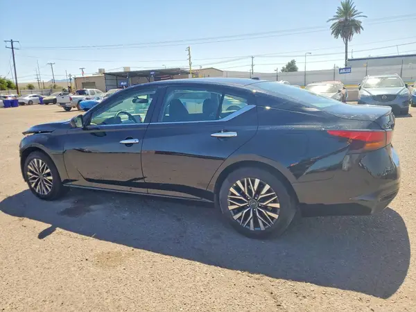 1N4BL4DV2SN428225 2025 NISSAN ALTIMA - Image 2