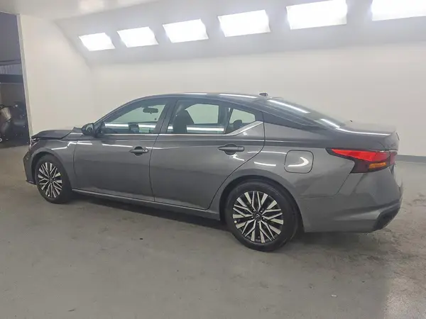 1N4BL4DV2TN319474 2026 NISSAN ALTIMA - Image 2