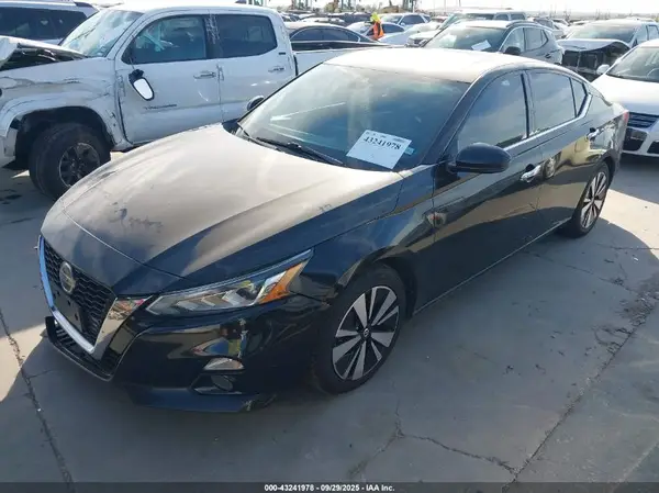 1N4BL4DV3KC107077 2019 NISSAN ALTIMA - Image 2
