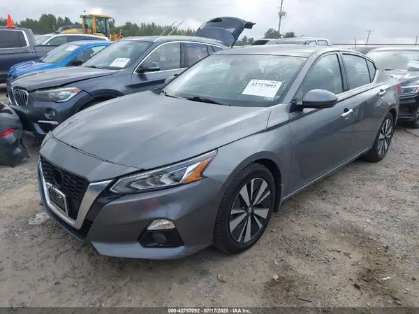 1N4BL4DV3KC153704 2019 NISSAN ALTIMA - Image 2