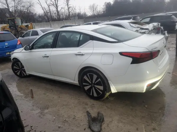 1N4BL4DV3KC214453 2019 NISSAN ALTIMA - Image 2