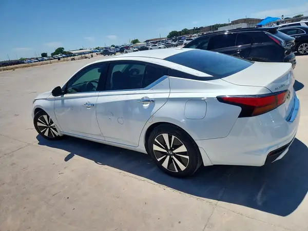 1N4BL4DV3KN306229 2019 NISSAN ALTIMA - Image 2