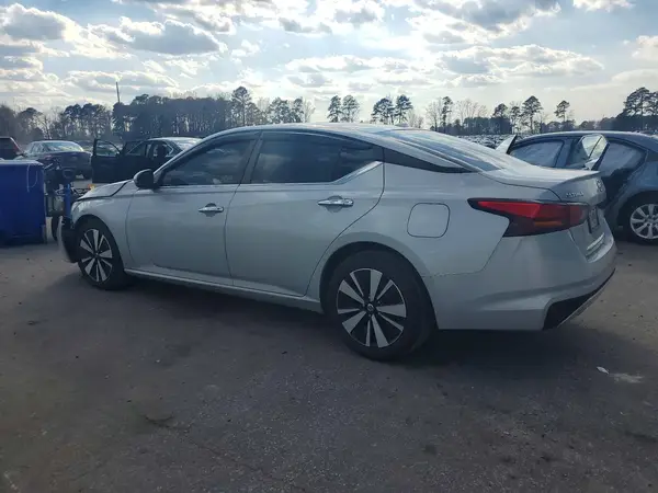1N4BL4DV3MN313801 2021 NISSAN ALTIMA - Image 2
