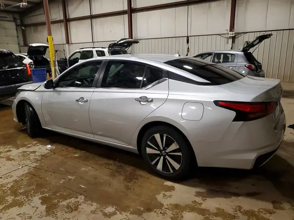 1N4BL4DV3MN327259 2021 NISSAN ALTIMA - Image 2
