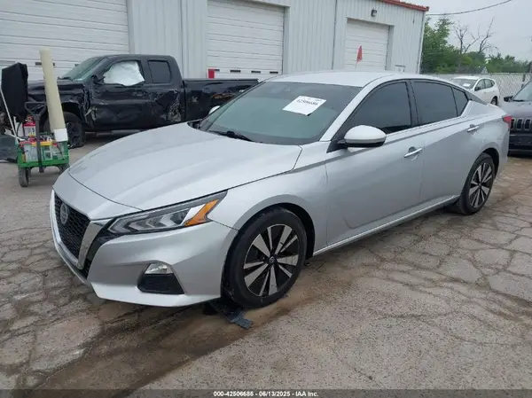 1N4BL4DV3MN350279 2021 NISSAN ALTIMA - Image 2
