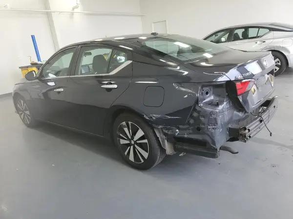 1N4BL4DV3MN358690 2021 NISSAN ALTIMA - Image 2