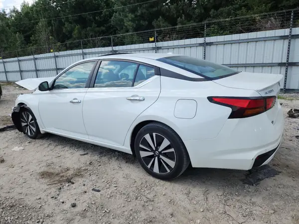 1N4BL4DV3MN414272 2021 NISSAN ALTIMA - Image 2