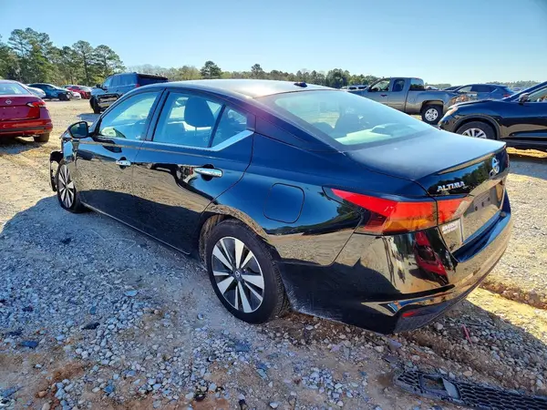 1N4BL4DV3MN414661 2021 NISSAN ALTIMA - Image 2