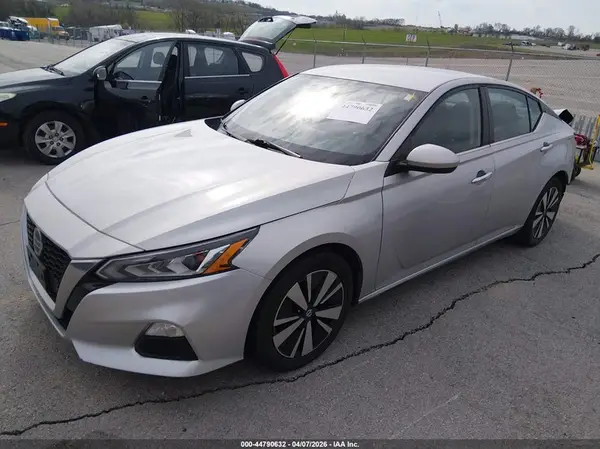 1N4BL4DV3NN304548 2022 NISSAN ALTIMA - Image 2