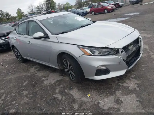1N4BL4DV3NN368749 2022 NISSAN ALTIMA - Image 1
