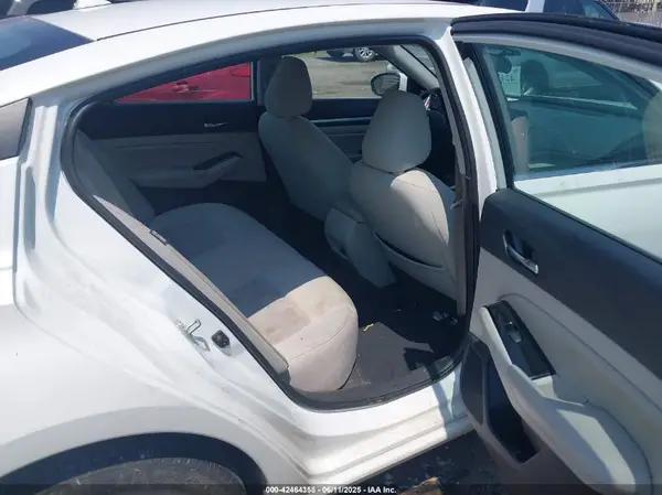1N4BL4DV3NN371828 2022 NISSAN ALTIMA - Image 8