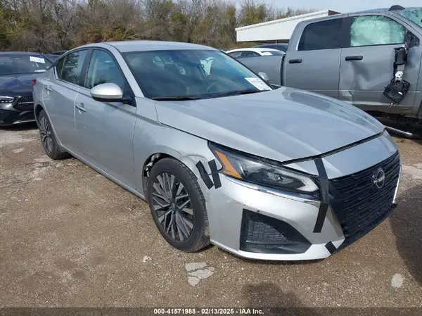 1N4BL4DV3PN305640 2023 NISSAN ALTIMA - Image 1