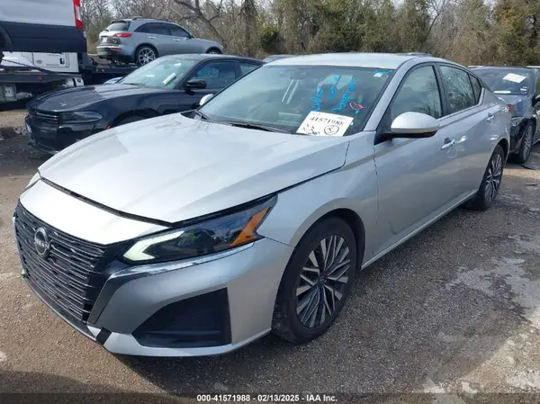 1N4BL4DV3PN305640 2023 NISSAN ALTIMA - Image 2