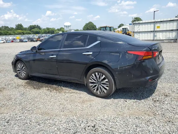 1N4BL4DV3PN305752 2023 NISSAN ALTIMA - Image 2