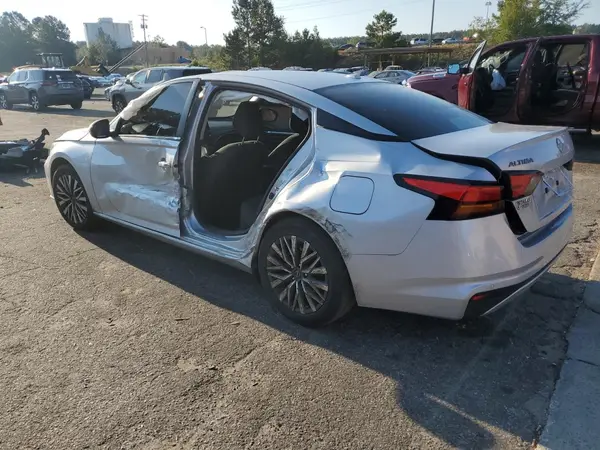 1N4BL4DV3PN328965 2023 NISSAN ALTIMA - Image 2