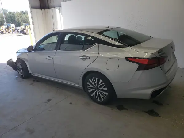 1N4BL4DV3PN330635 2023 NISSAN ALTIMA - Image 2