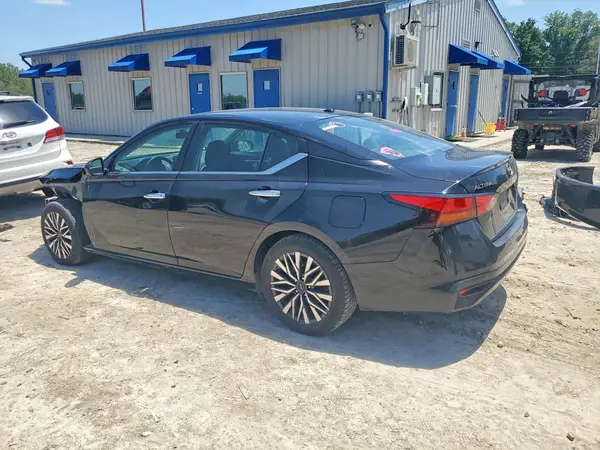 1N4BL4DV3PN359858 2023 NISSAN ALTIMA - Image 2