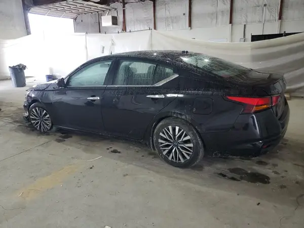 1N4BL4DV3PN369970 2023 NISSAN ALTIMA - Image 2