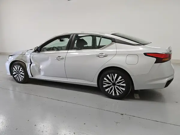 1N4BL4DV3PN373064 2023 NISSAN ALTIMA - Image 2