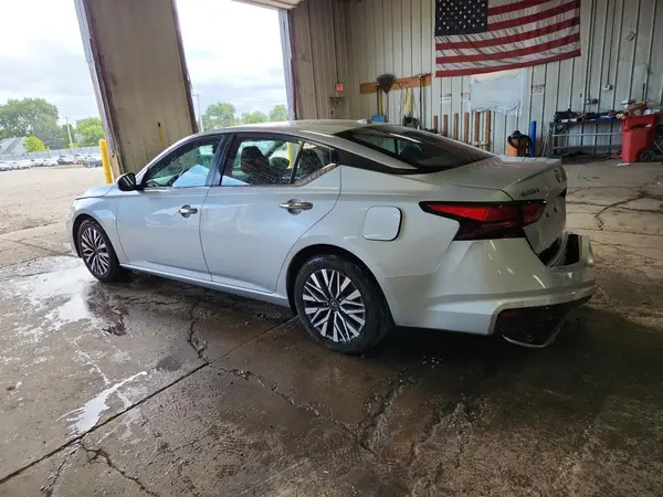 1N4BL4DV3PN373226 2023 NISSAN ALTIMA - Image 2