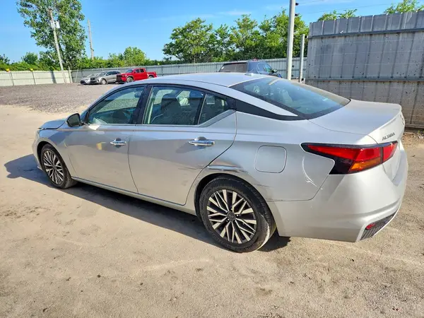 1N4BL4DV3PN373811 2023 NISSAN ALTIMA - Image 2