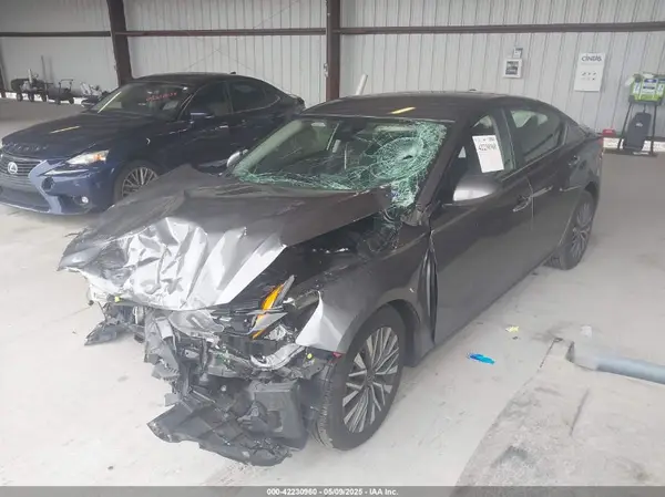 1N4BL4DV3PN375316 2023 NISSAN ALTIMA - Image 2