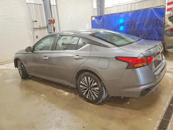 1N4BL4DV3PN376353 2023 NISSAN ALTIMA - Image 2