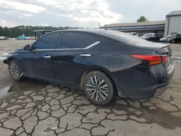 1N4BL4DV3PN388132 2023 NISSAN ALTIMA - Image 2