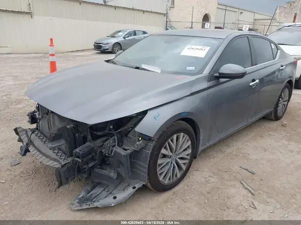 1N4BL4DV3PN421811 2023 NISSAN ALTIMA - Image 2