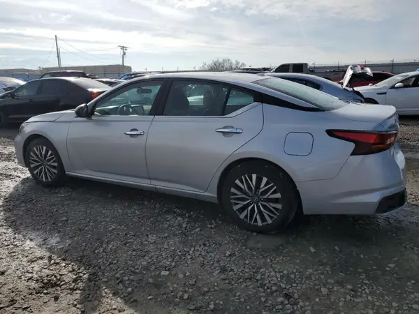 1N4BL4DV3RN302756 2024 NISSAN ALTIMA - Image 2