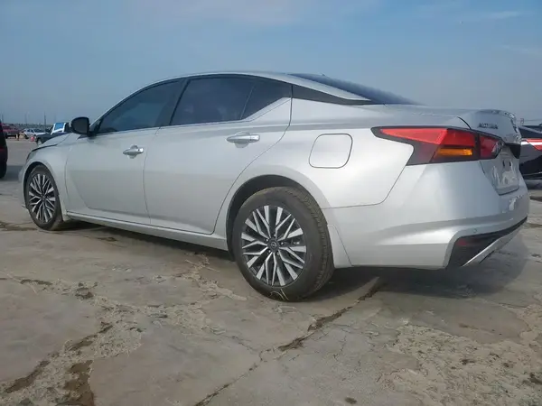1N4BL4DV3RN307374 2024 NISSAN ALTIMA - Image 2